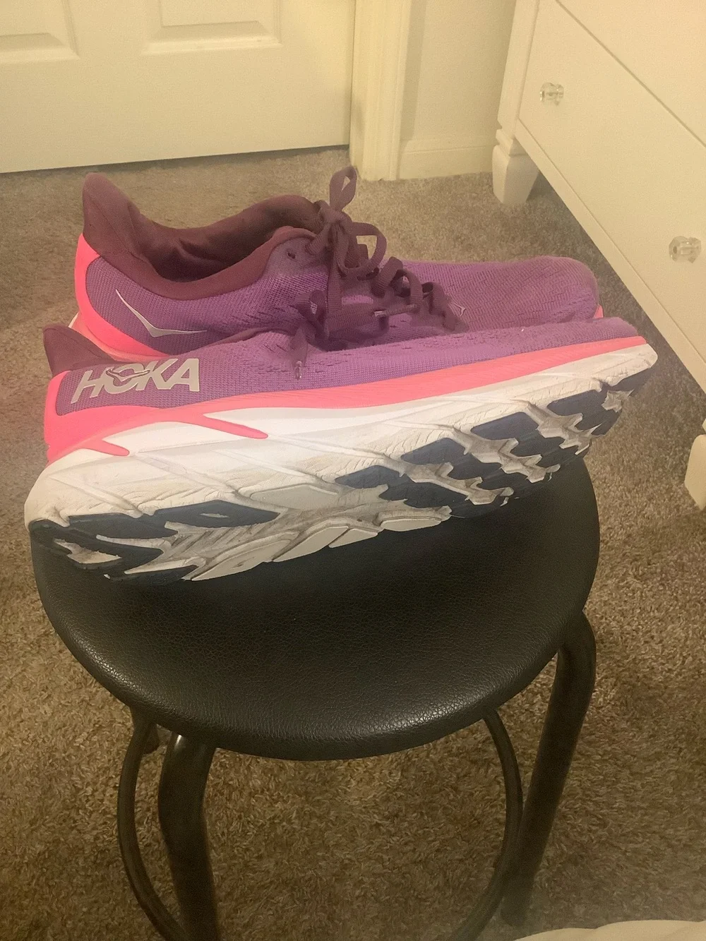 Hoka clifton pink